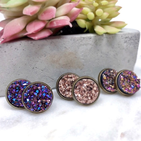 ✨3/$30✨Purple Druzy Stud Earrings - Picture 3 of 7
